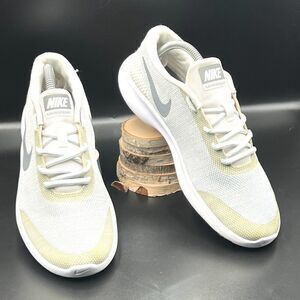 Nike Wmns Flex Experience RN 7 Running Shoes